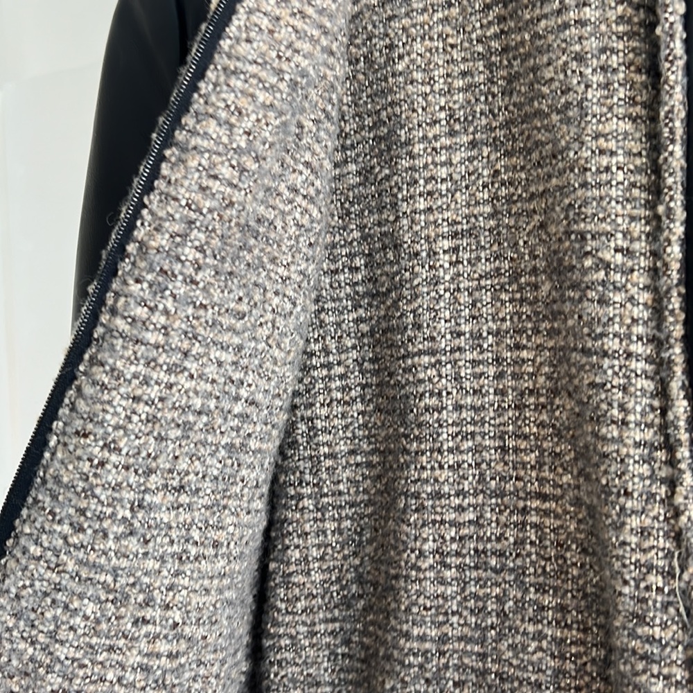 Chanel Calfskin and Tweed Jacket, 38 - Picture 3 of 8